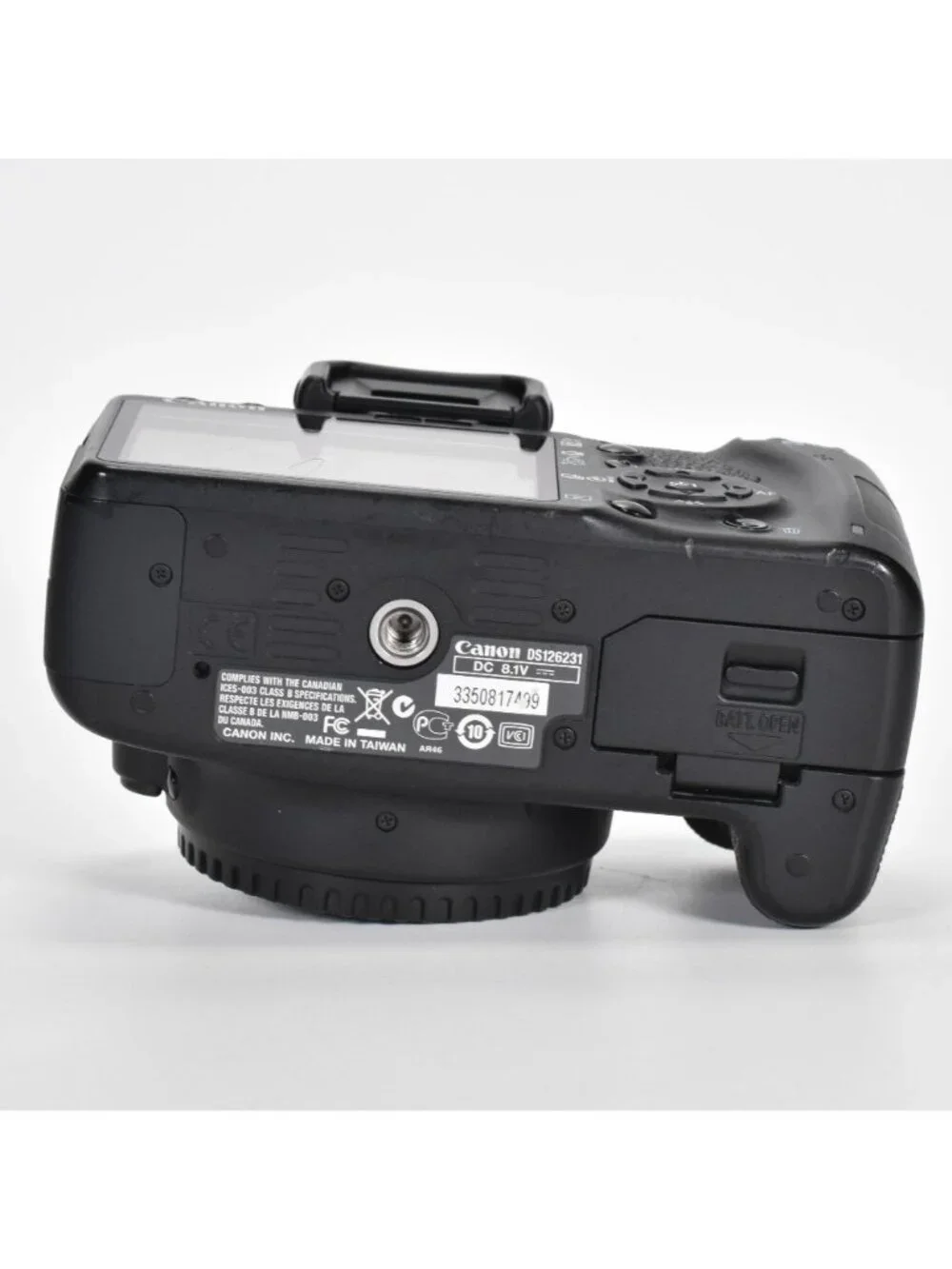 Canon EOS Rebel 500D/T1i Digital DSLR Camera 15.1MP 18-55mm Lens 3,552 Clicks